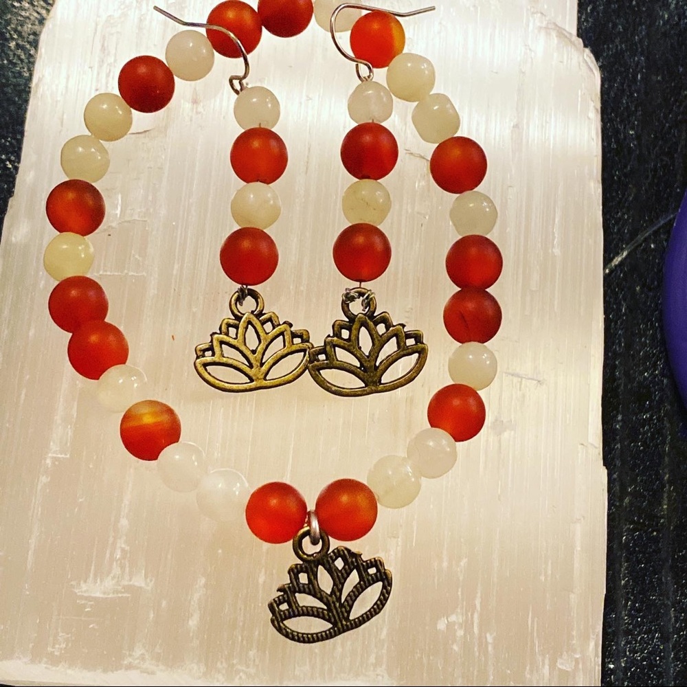 Bracelet and earring set